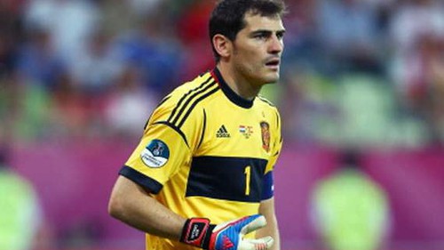 Casillas muốn được tài giỏi như Buffon